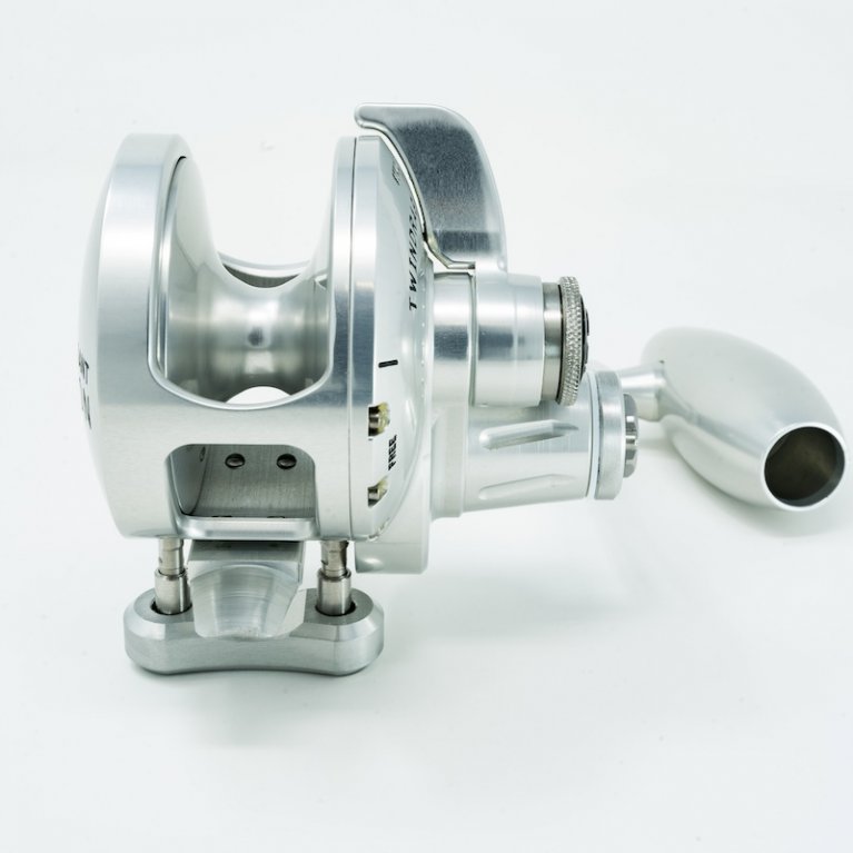 ACCURATE Twin Drag Righthanded Slow Pitch Jigging Reel BOSS VALIANT  BV-500N-SPJ
