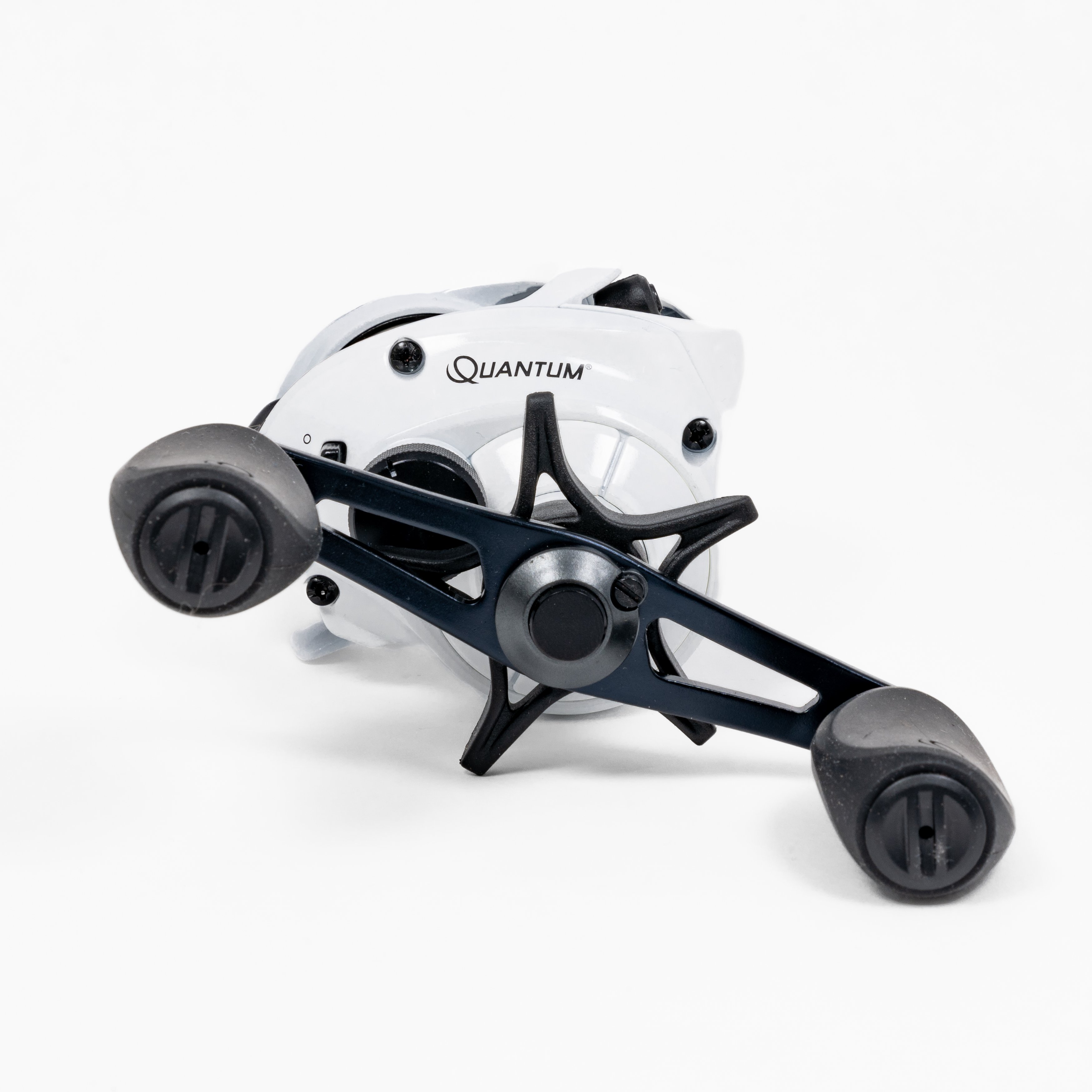 Quantum 2020 Accurist Baitcasting Reels