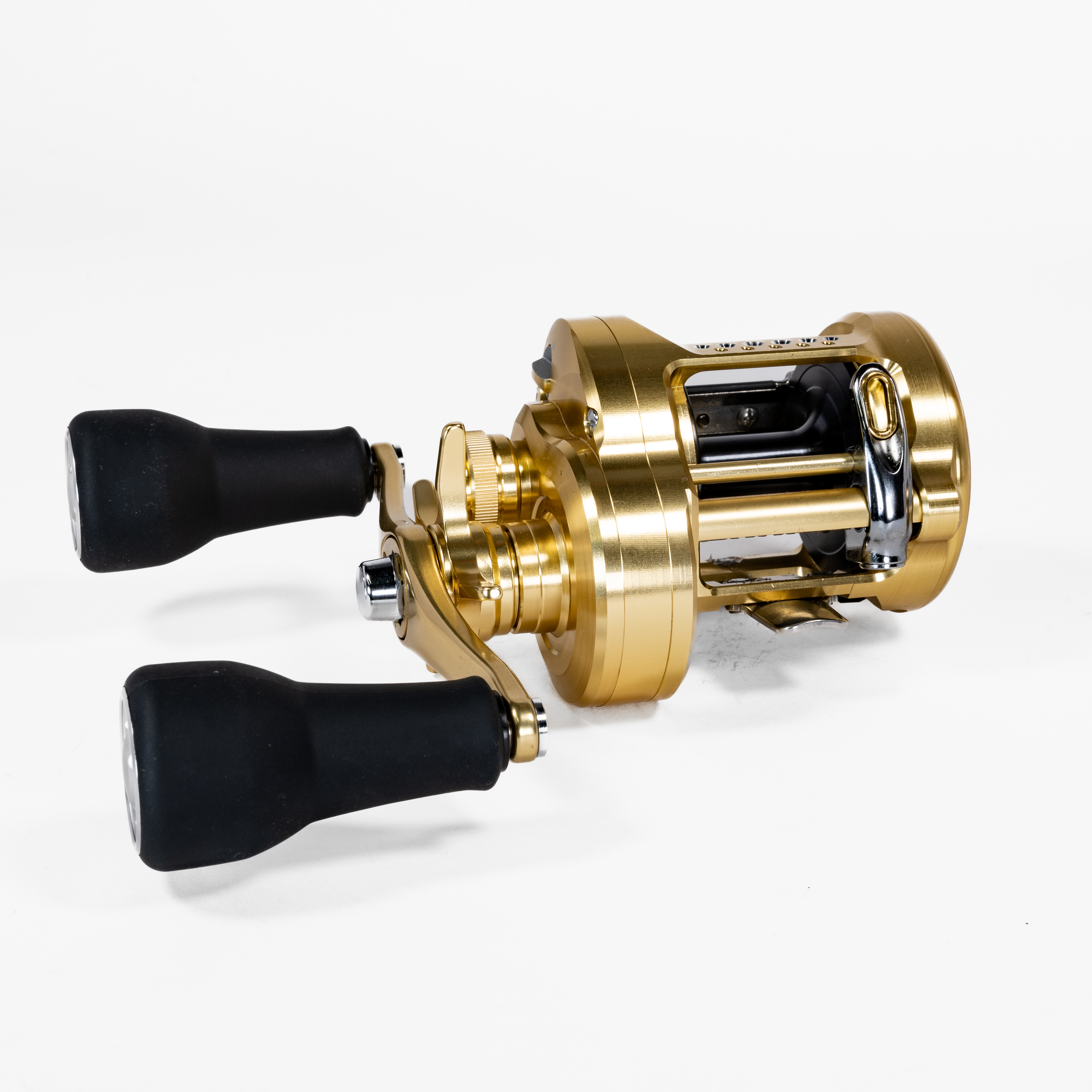 Shimano Calcutta Conquest MD Baitcasting Reels